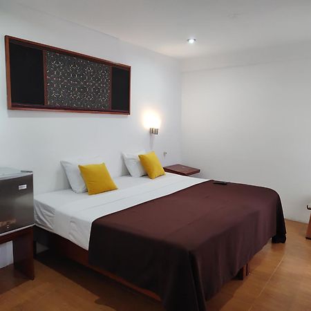 Amazon Hotel Iquitos Exterior foto
