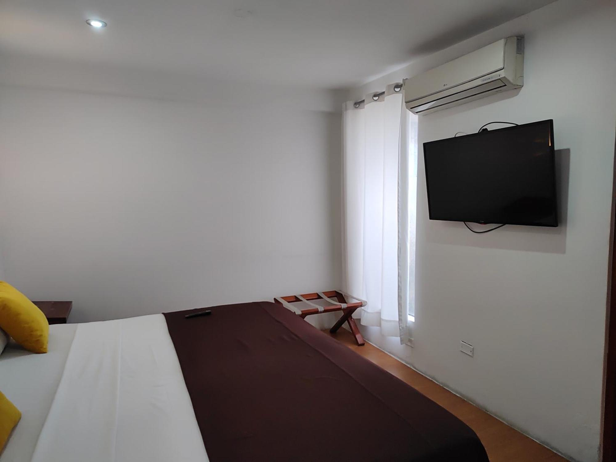 Amazon Hotel Iquitos Exterior foto