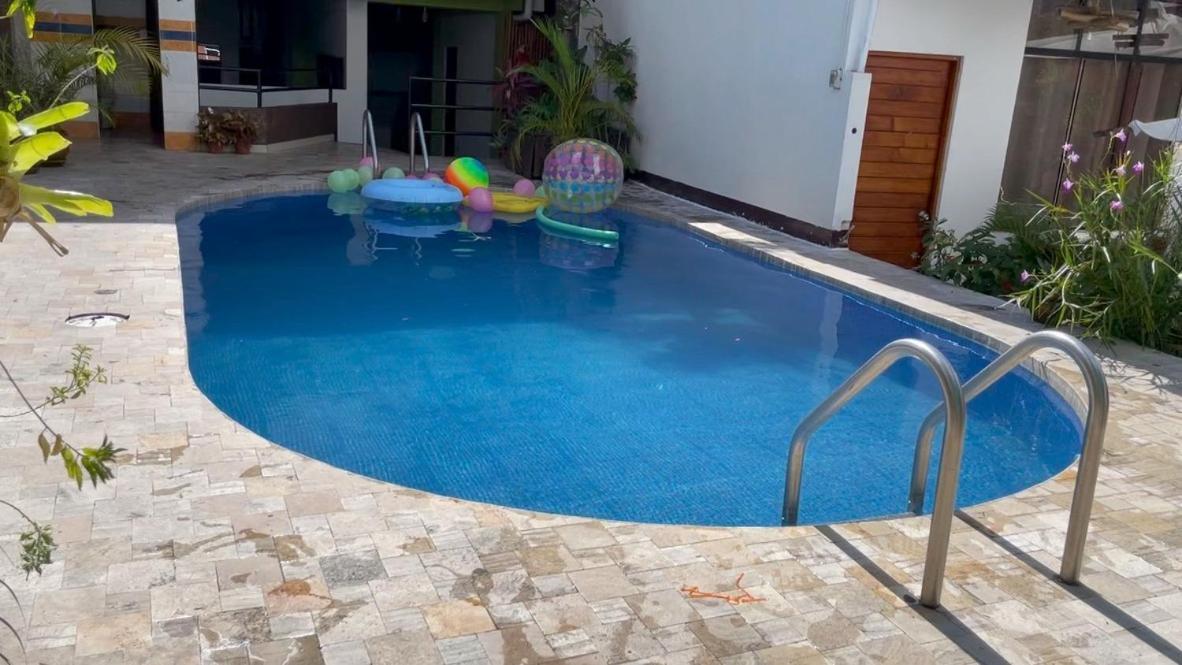 Amazon Hotel Iquitos Exterior foto