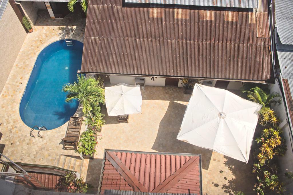 Amazon Hotel Iquitos Exterior foto